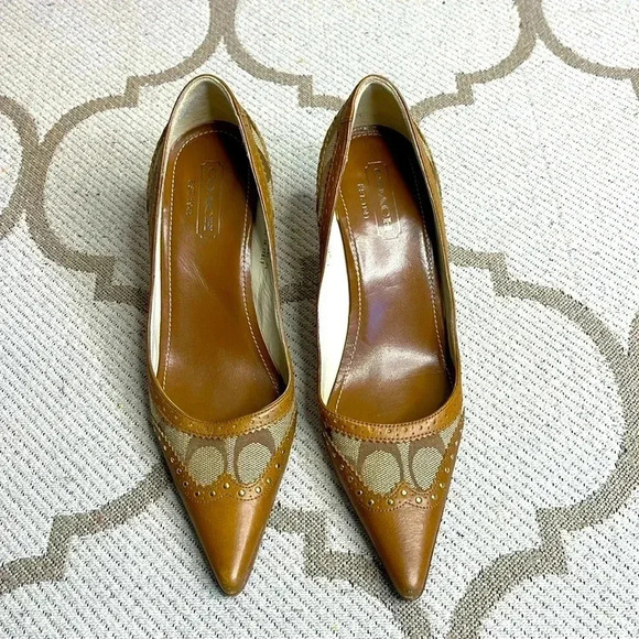 Coach Brown and Tan Heels - Picture 1 of 16